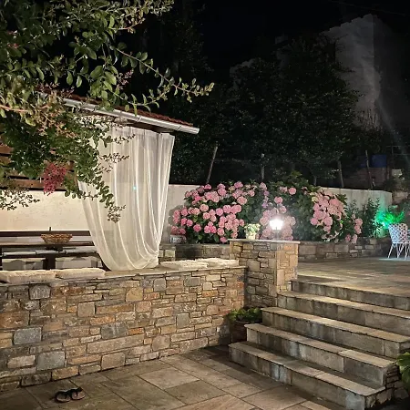το κατώγι Casa de Férias Mourésion